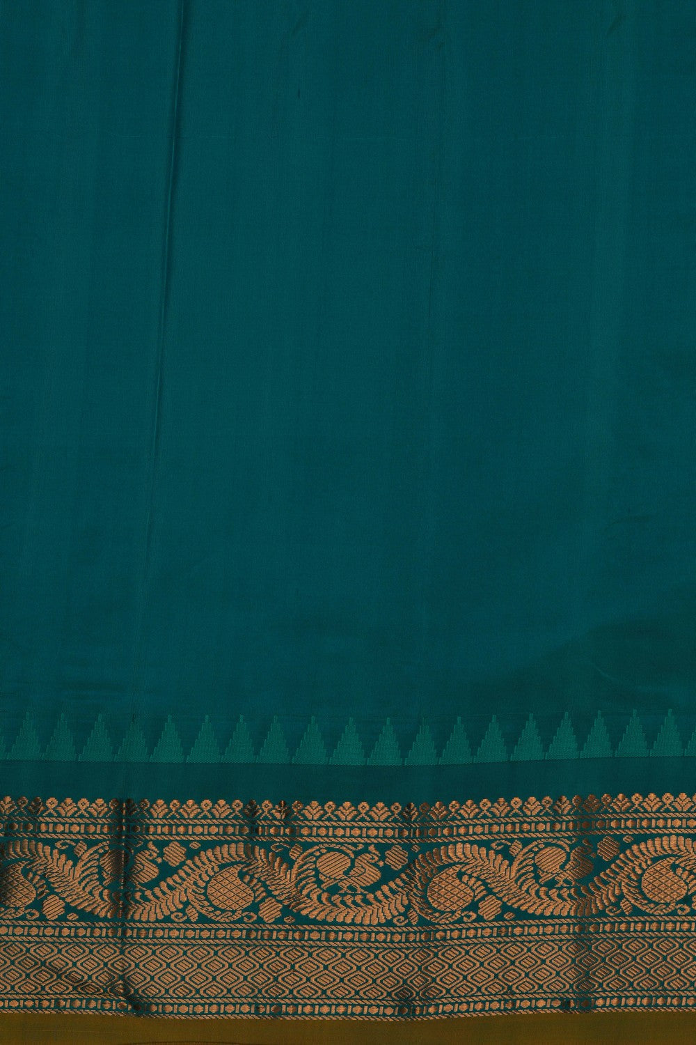 Image of Gadwal Silk Off-White Saree